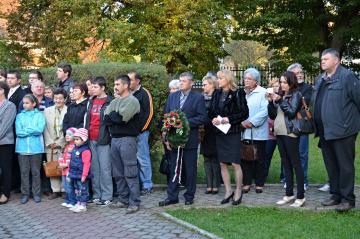 Koszorúzás az aradi vértanúk napja alkalmából Koszorúzás az aradi vértanúk napja alkalmából