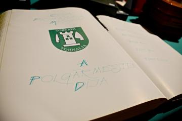 A Tornaljai Városi Képviselő-testület ünnepi ülése A Tornaljai Városi Képviselő-testület ünnepi ülése