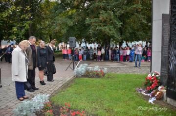 Prijatie delegácií druobných miest a kladenie ven Prijatie delegácií druobných miest a kladenie ven