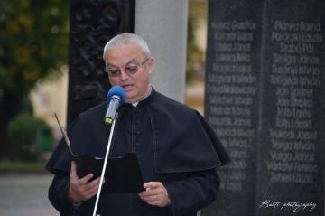 Prijatie delegácií druobných miest a kladenie ven Prijatie delegácií druobných miest a kladenie ven